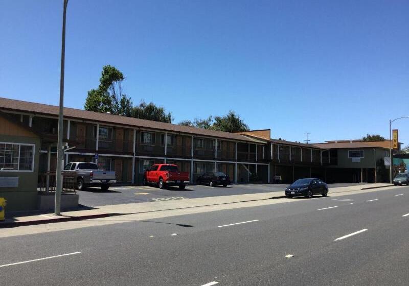 Отель Ritz Inn San Francisco Airport Sfo