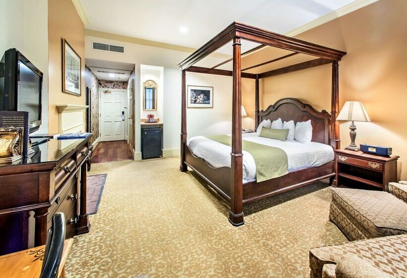 Отель River Street Inn