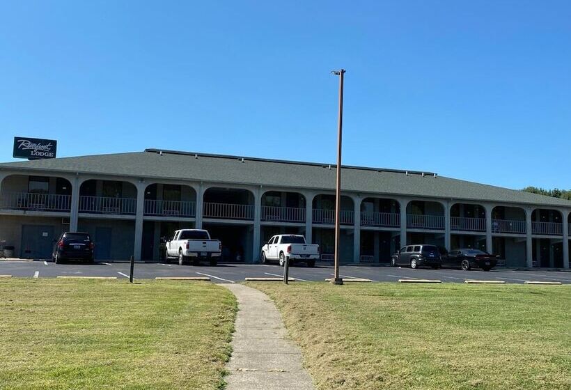 فندق Riverfront Lodge