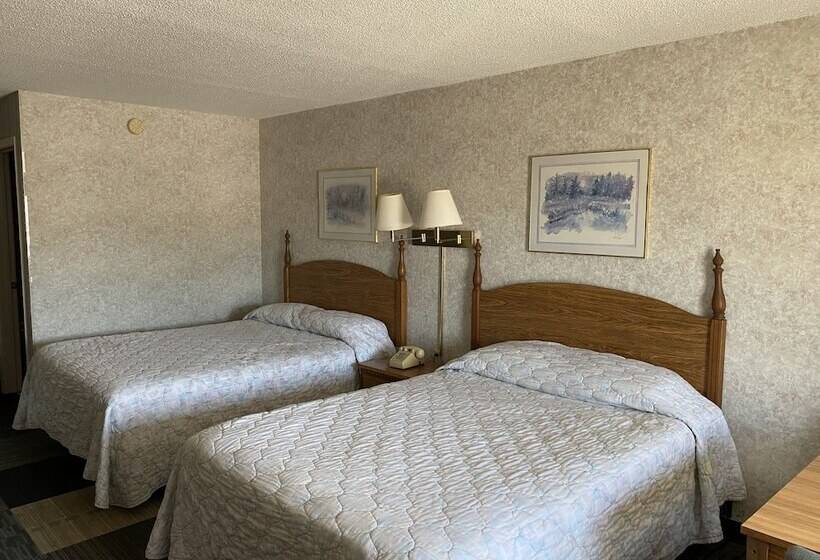 فندق Riverfront Lodge