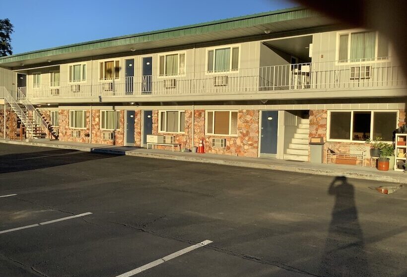 Отель Riverside Inn Dallas