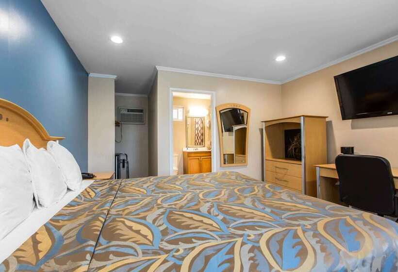 Отель Rodeway Inn Escondido Downtown