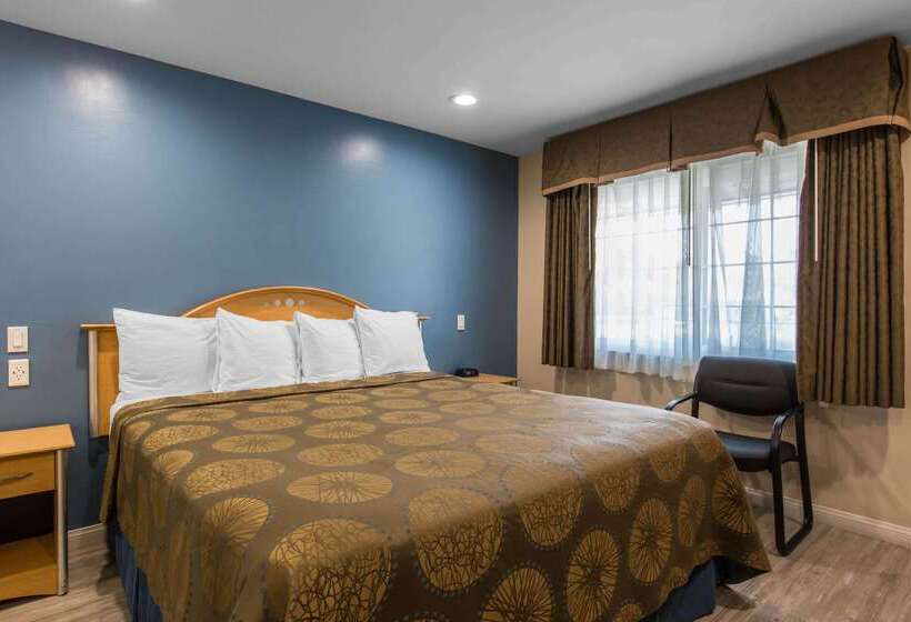 Отель Rodeway Inn Escondido Downtown