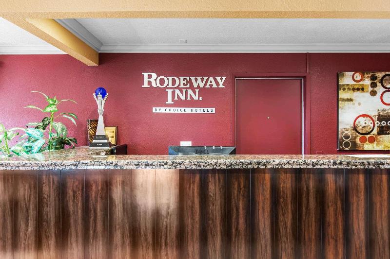 Отель Rodeway Inn Escondido Downtown
