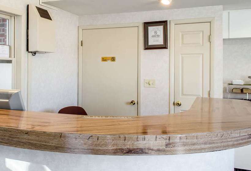 هتل Rodeway Inn State College  Near University
