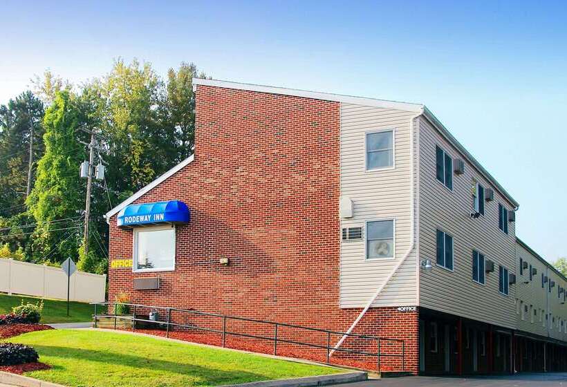 هتل Rodeway Inn State College  Near University