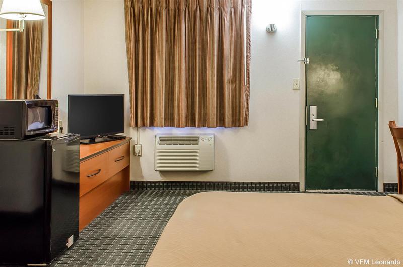 هتل Rodeway Inn State College  Near University
