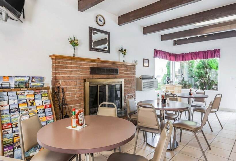 فندق Rodeway Inn & Suites Omak  Okanogan