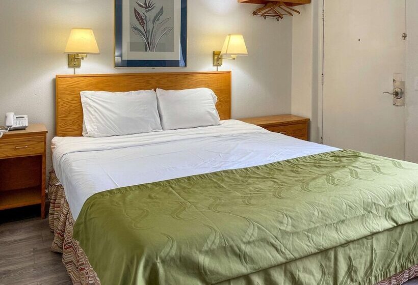 فندق Rodeway Inn & Suites Omak  Okanogan