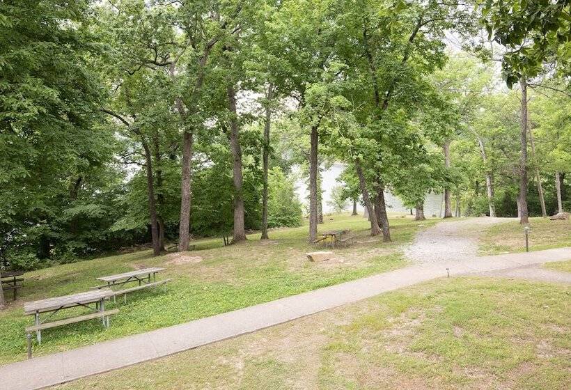 ホテル Rough River Dam State Resort Park