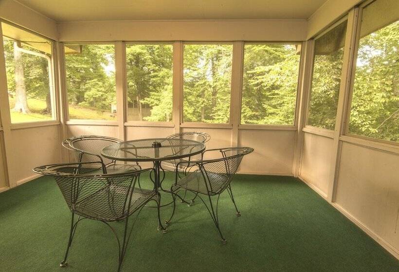 ホテル Rough River Dam State Resort Park