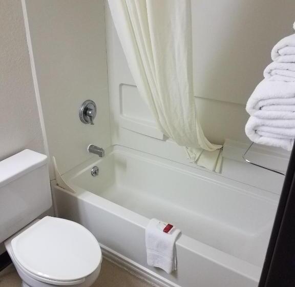 호텔 Super 8 By Wyndham Houghton Lake