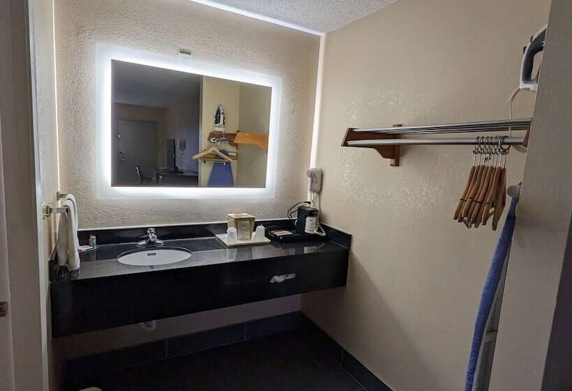 Surestay Hotel By Best Western Meridian