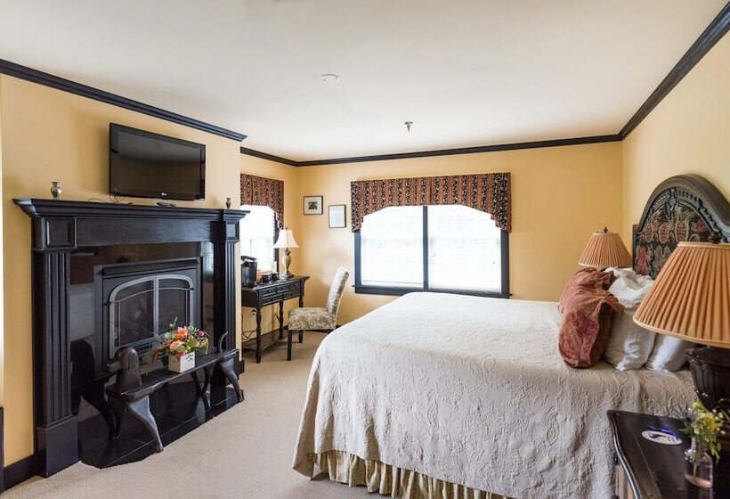 酒店 Reluctant Panther Inn & Restaurant