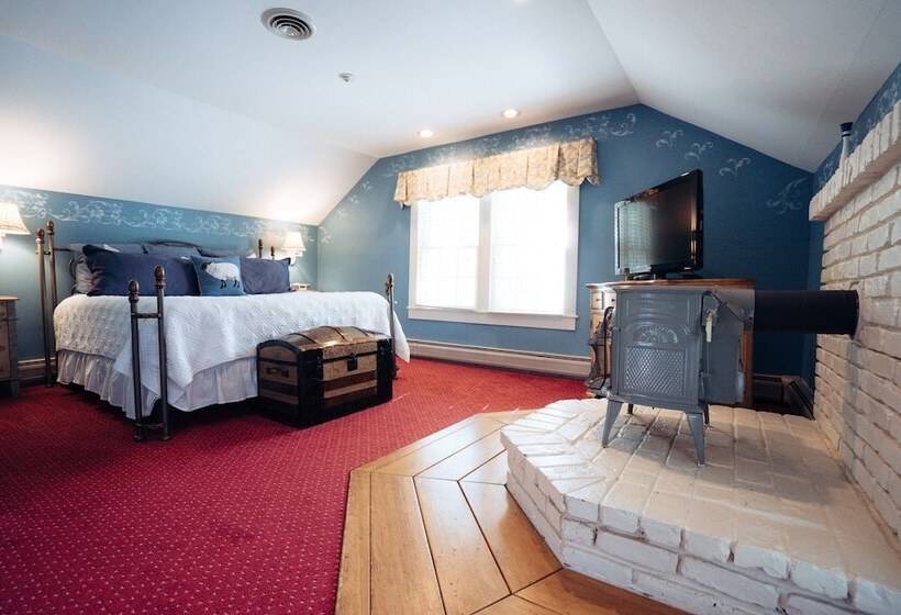 酒店 Reluctant Panther Inn & Restaurant