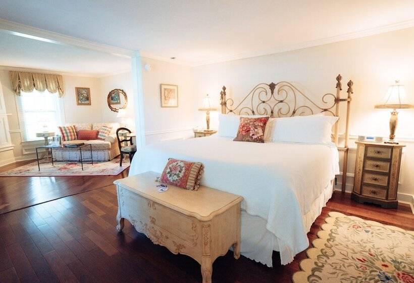 酒店 Reluctant Panther Inn & Restaurant