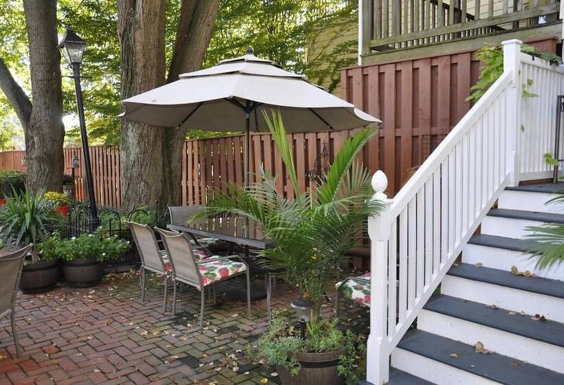 ホテル The Richard Johnston Inn & 1890 Caroline House