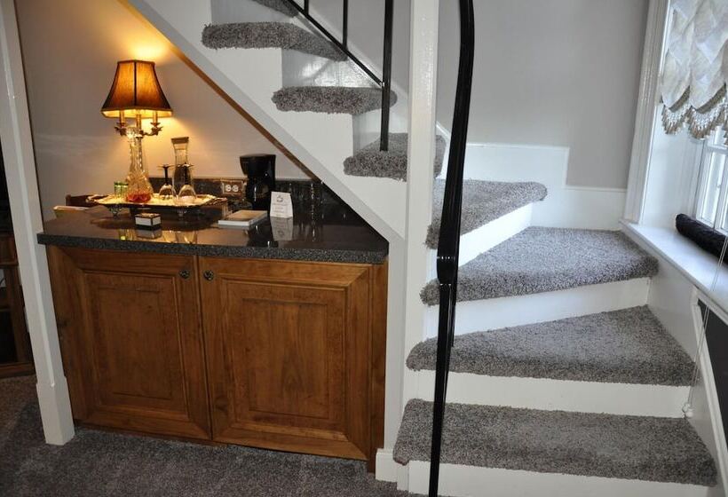 ホテル The Richard Johnston Inn & 1890 Caroline House