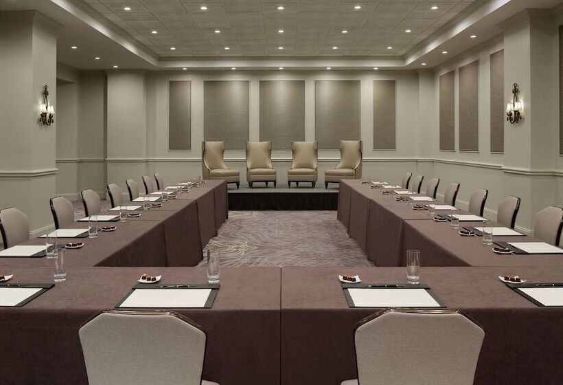 هتل The Ritzcarlton, New Orleans