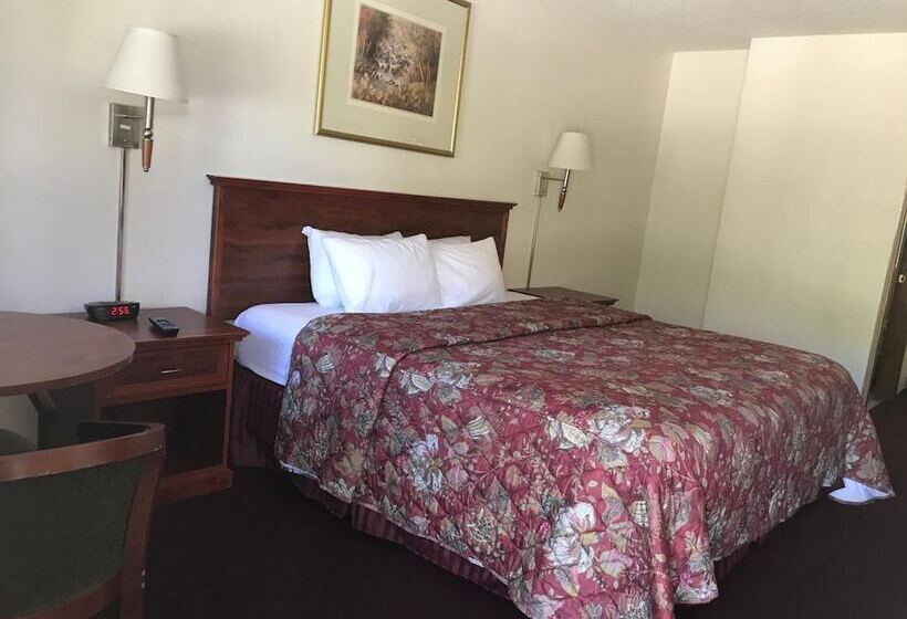 فندق The River Inn