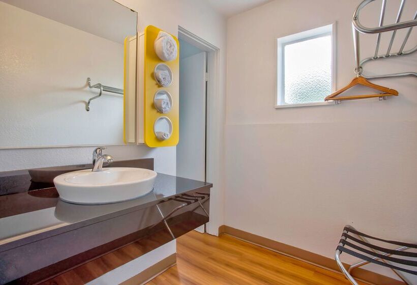 Motel 6 Salem, Or  Expo Center