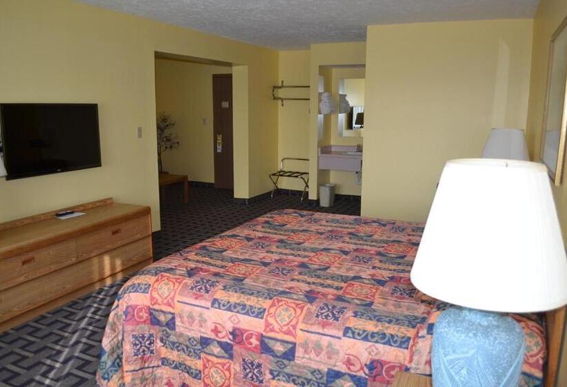 فندق على الطريق Sky Lodge Inn & Suites  Delavan