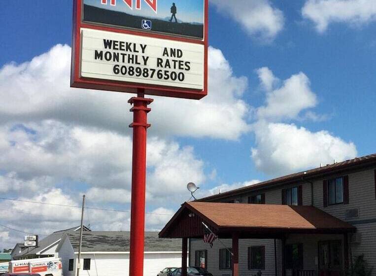 فندق على الطريق The Travelers Inn