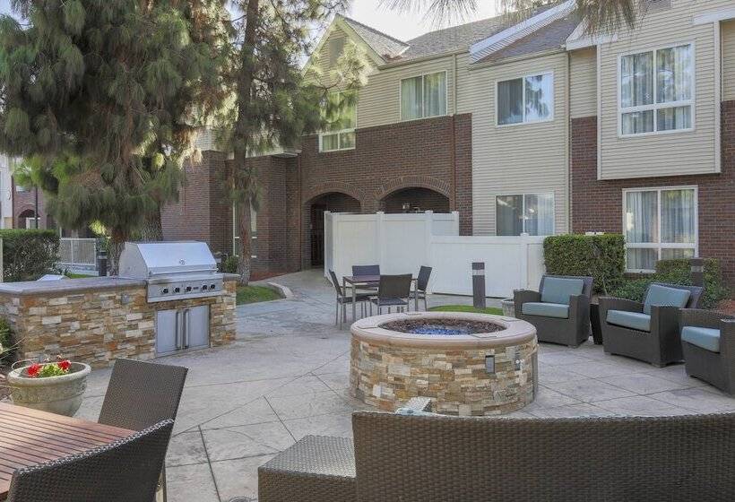 Residence Inn Bakersfield