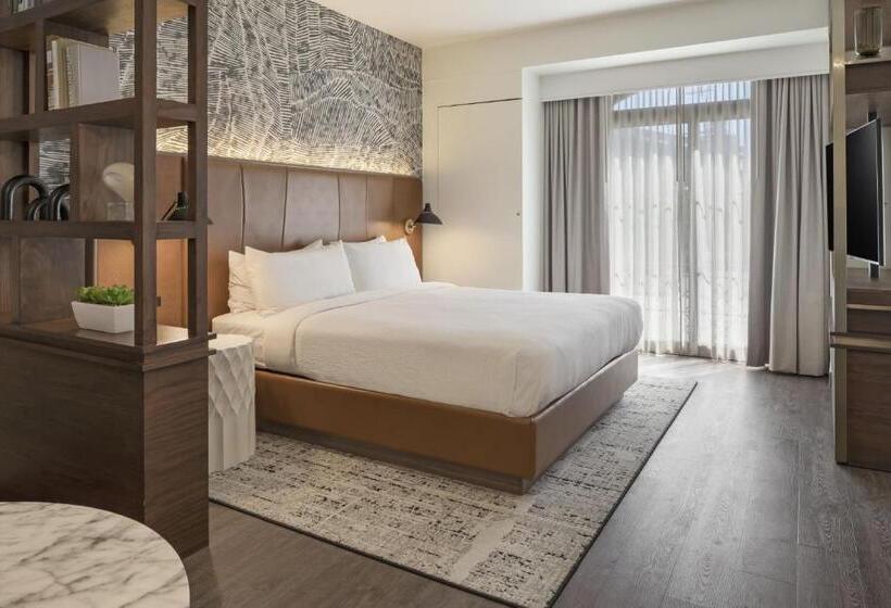 Burton House, Beverly Hills, A Tribute Portfolio Hotel