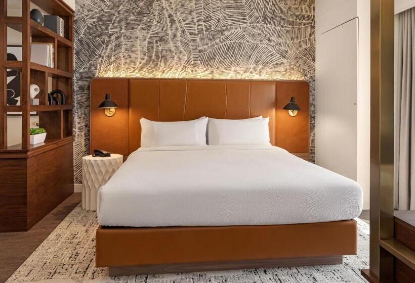 Burton House, Beverly Hills, A Tribute Portfolio Hotel