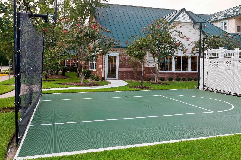 Residence Inn By Marriott Houston The Woodlands/lake Front Circle