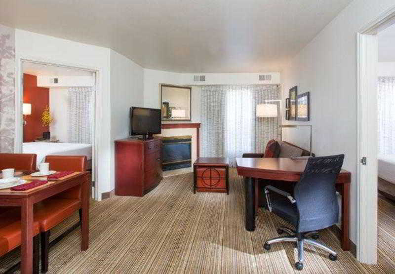 Residence Inn Phoenix Glendale/peoria
