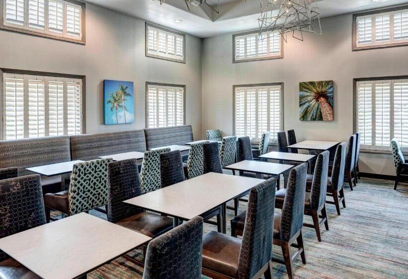 Residence Inn By Marriott Santa Clarita Valencia