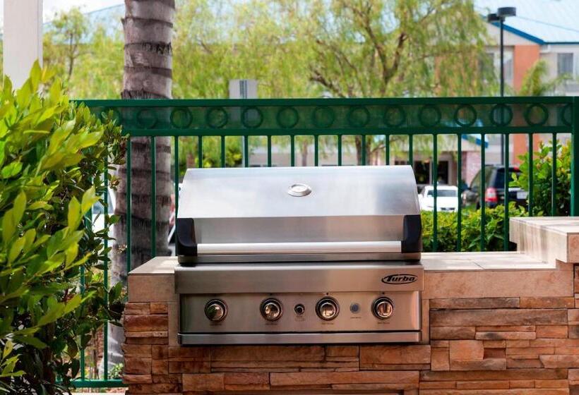 Residence Inn By Marriott Santa Clarita Valencia