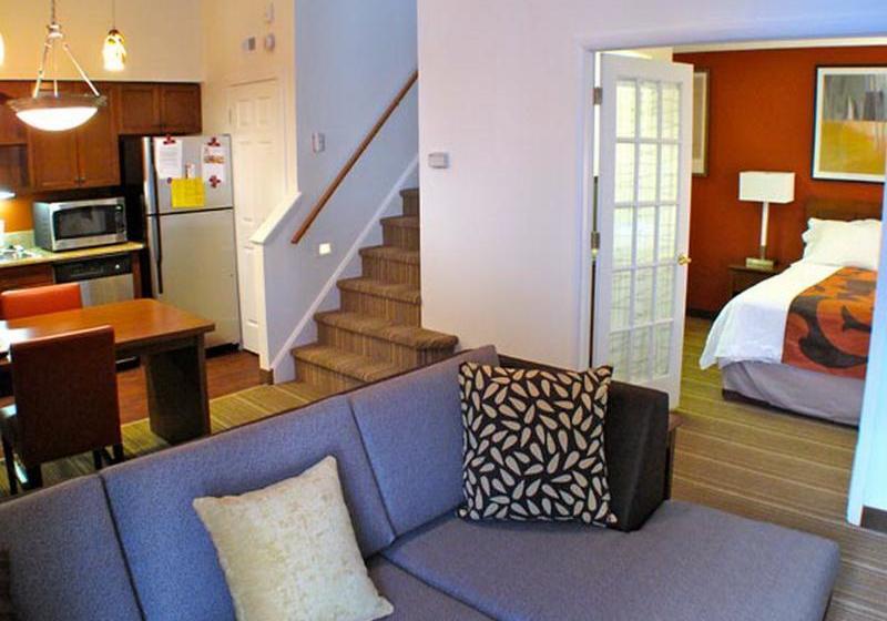 דירת נופש Albany Airport Inn & Suites