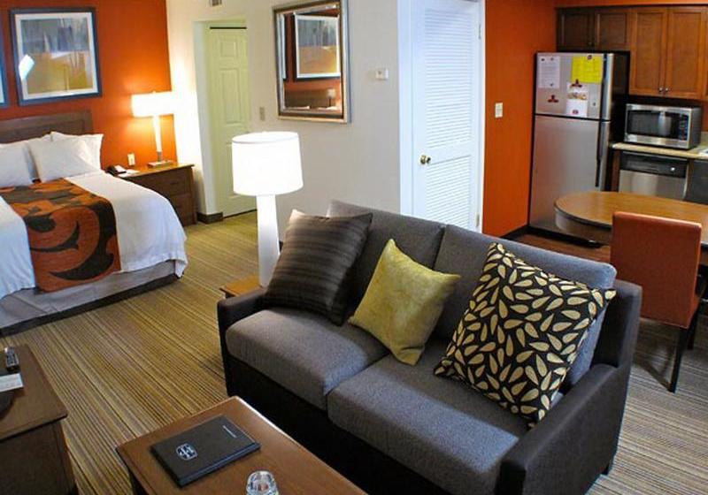 اقامتگاه Albany Airport Inn & Suites