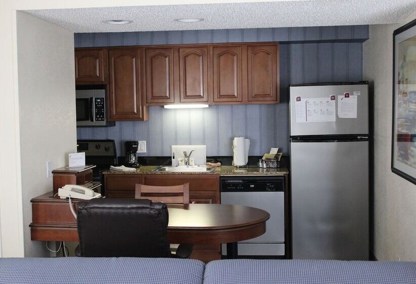 إقامة Doral Inn & Suites Miami Airport West