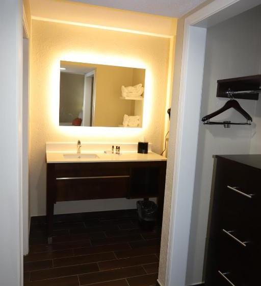 إقامة Hawthorn Suites By Wyndham Detroit Southfield