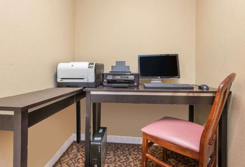 דירת נופש Hawthorn Extended Stay By Wyndham Wichita