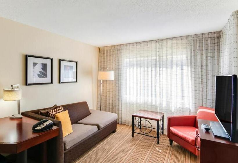 Avia Residences On Research   Extended Stay