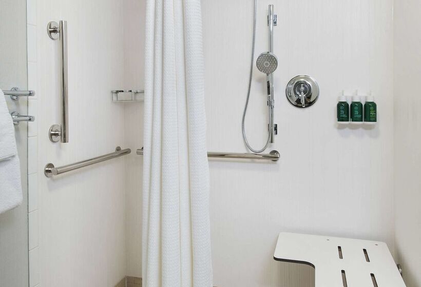اقامتگاه Sonesta Es Suites Charlottesville University