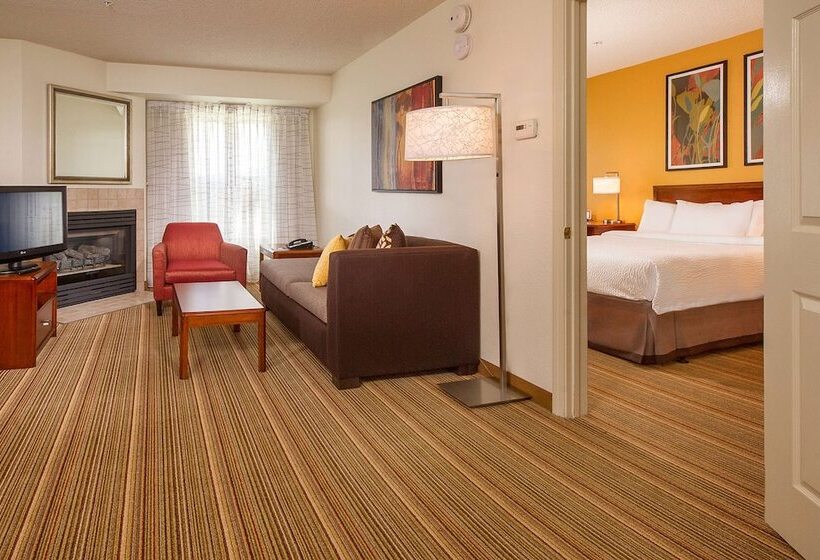 דירת נופש Sonesta Es Suites Charlottesville University