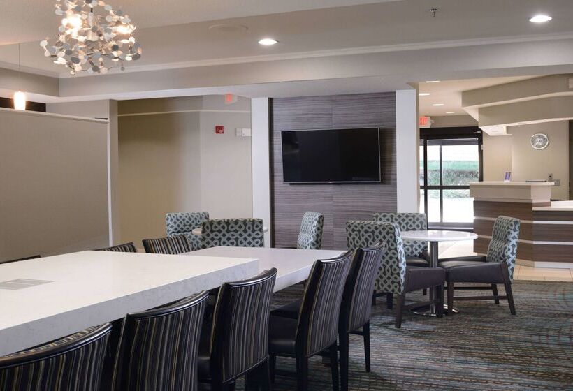 اقامتگاه Sonesta Es Suites Dallas Central Expressway