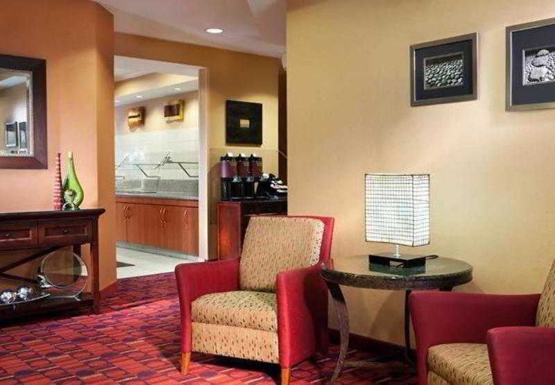 اقامتگاه Sonesta Es Suites Dallas Central Expressway