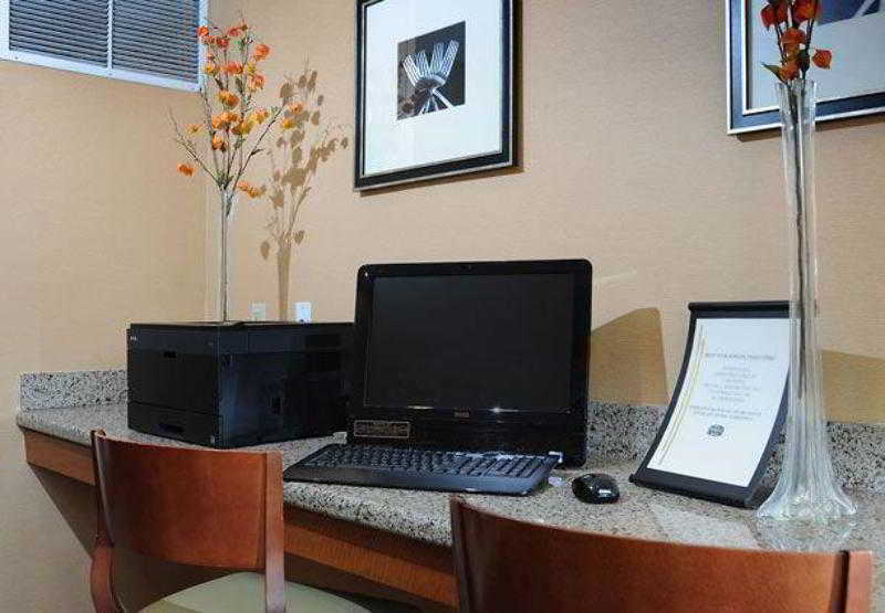 اقامتگاه Sonesta Es Suites Dallas Central Expressway