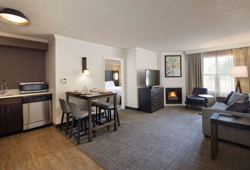 Резиденция Sonesta Es Suites Fresno