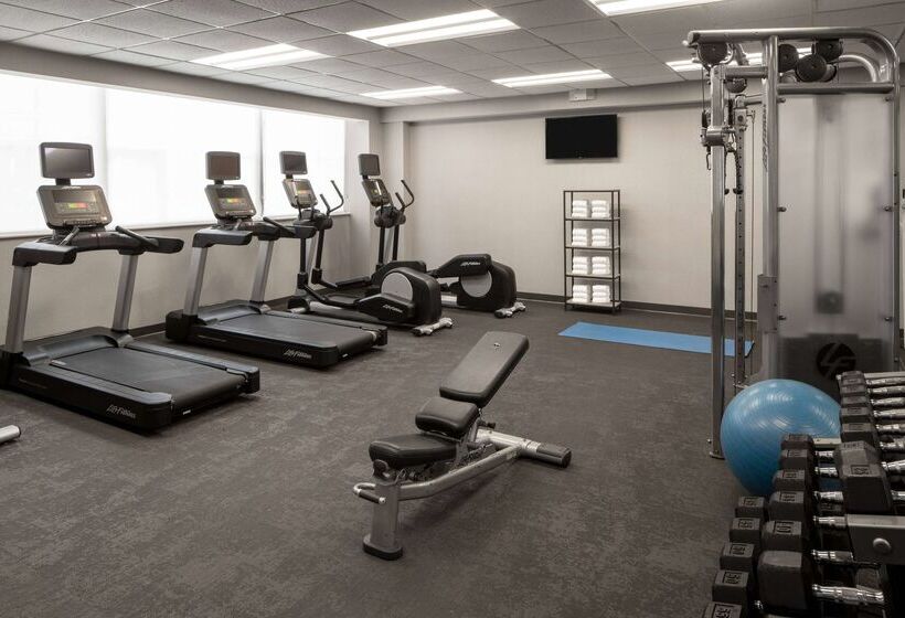 اقامتگاه Sonesta Es Suites New Orleans Convention Center