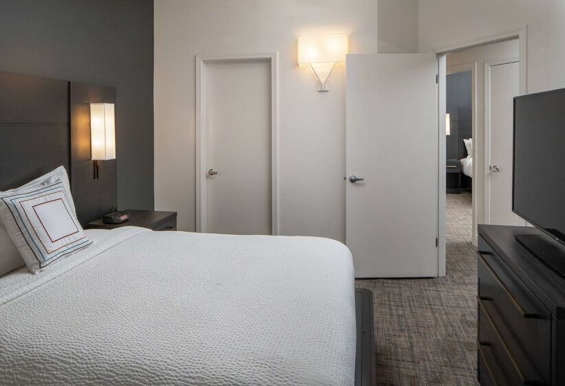 اقامتگاه Sonesta Es Suites New Orleans Convention Center
