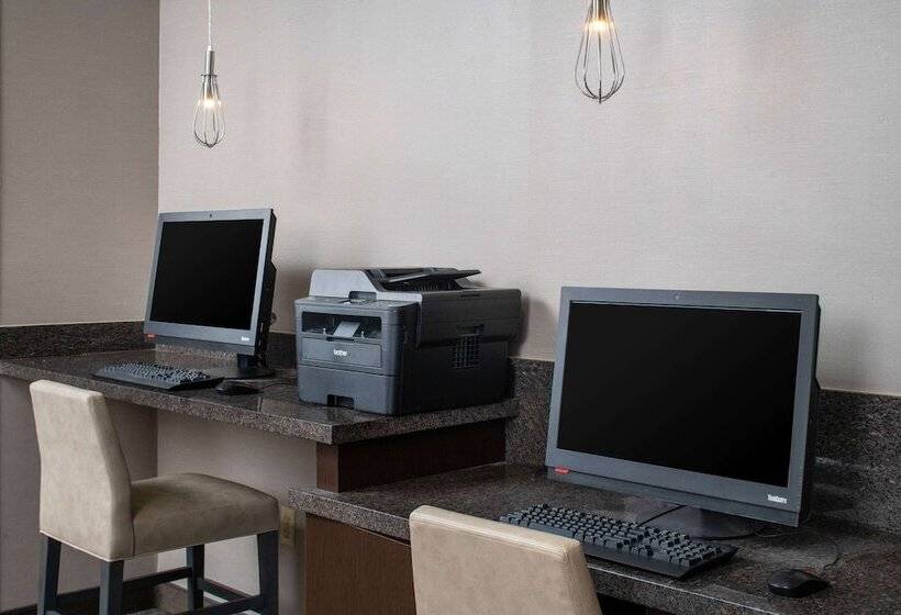 اقامتگاه Sonesta Es Suites New Orleans Convention Center