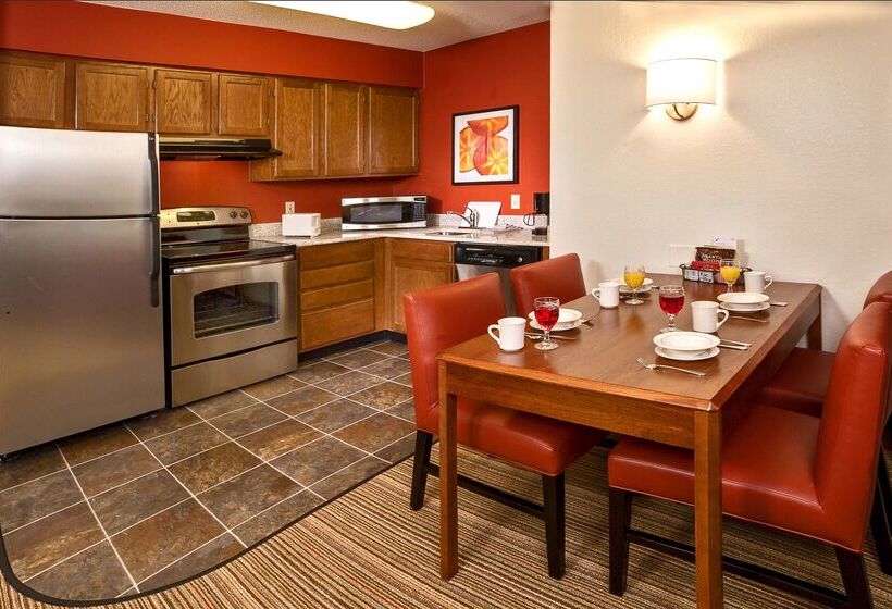 اقامتگاه Sonesta Es Suites Raleigh Durham Airport Morrisville